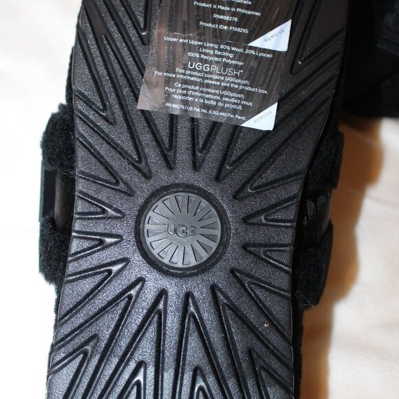 NIB UGG MEN'S FLUFF IT SHEARLING SLIP ON SLIPPERS BLACK - Picture 5 of 6